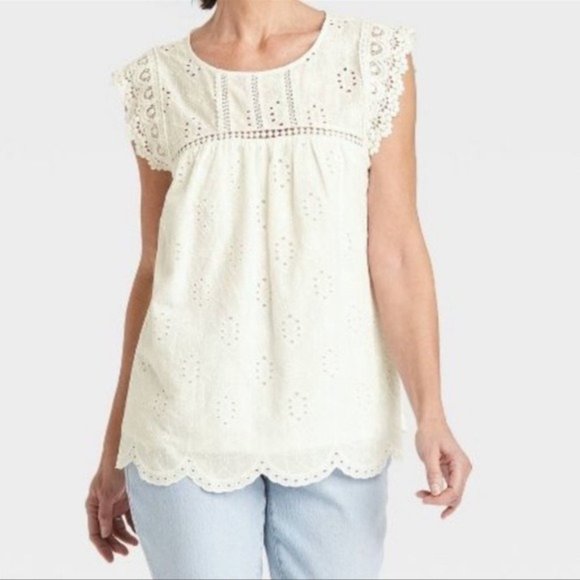 Knox Rose Tops - Knox Rose White Eyelet Top Size Medium